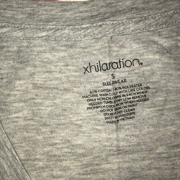 🌻Xhilartion sleepwear pj shirt sleeve grey heart paint splatter design top - Picture 3 of 4